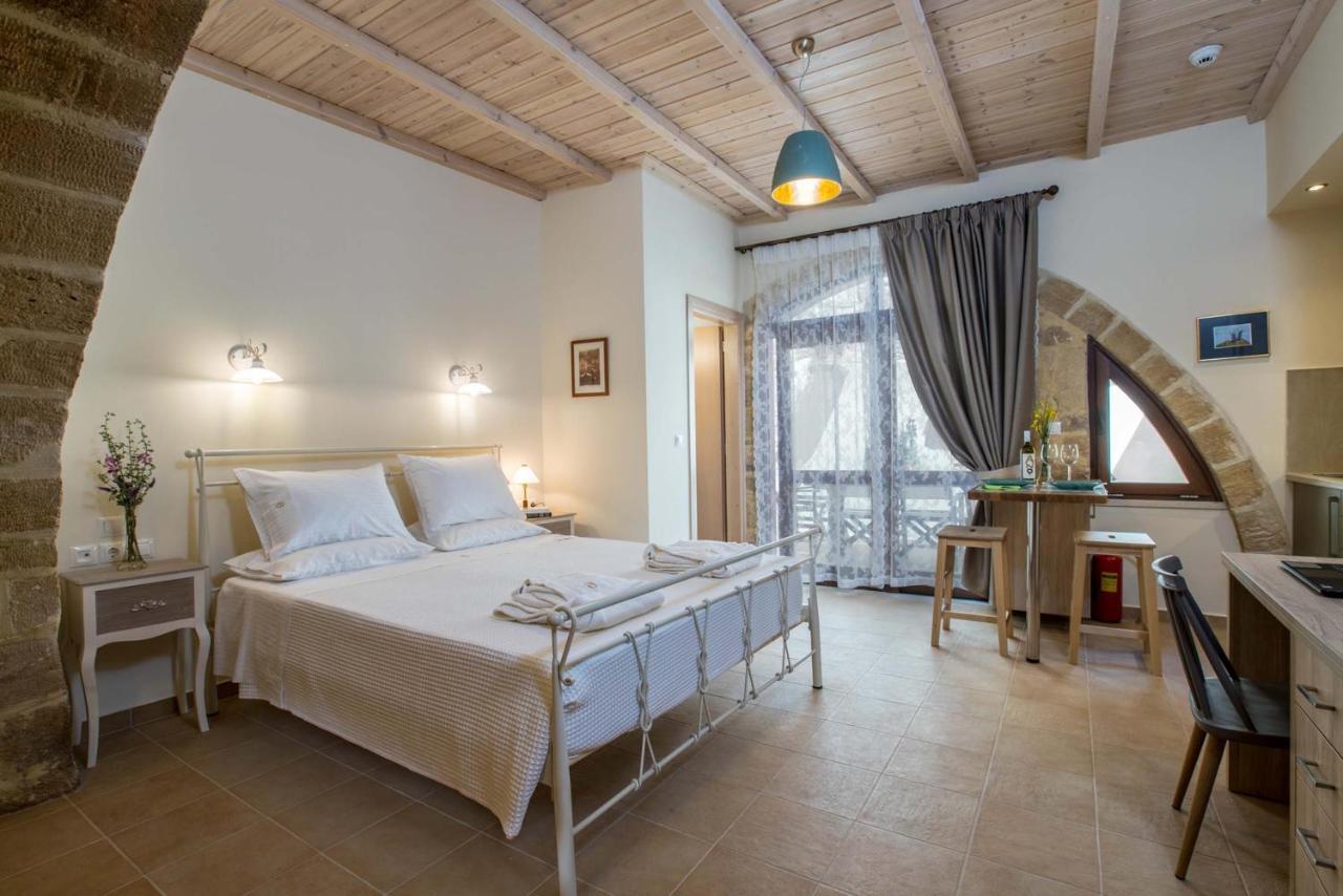 Villa Theta Dhrapanias Экстерьер фото